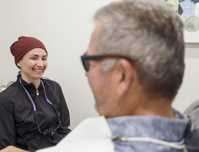 Emergency dentist in Phoenix treating a dental patient